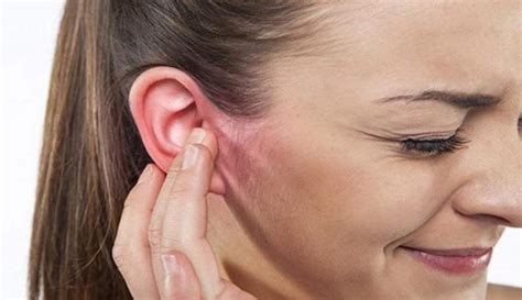 sümkürürken kulakta ağrı